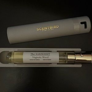 The Harmonist: Magnetic Wood Scentbird Perfume